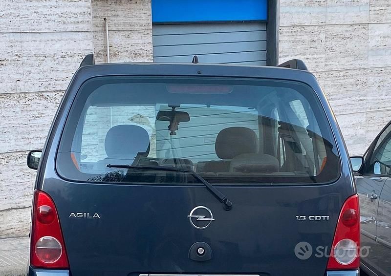 Usata Opel Agila 69 CV (50 kW) 2006 Grigio Utilitaria