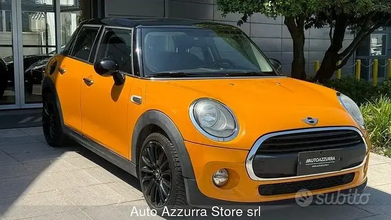 Usata Mini ONE 75 CV (55 kW) 2016 Arancione Utilitaria