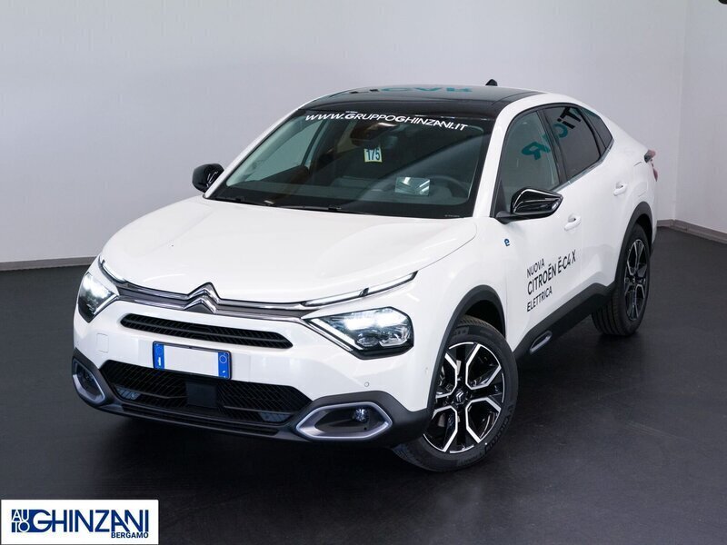 Usato 2023 Citroën e-C4 El 136 CV (39.000 €)