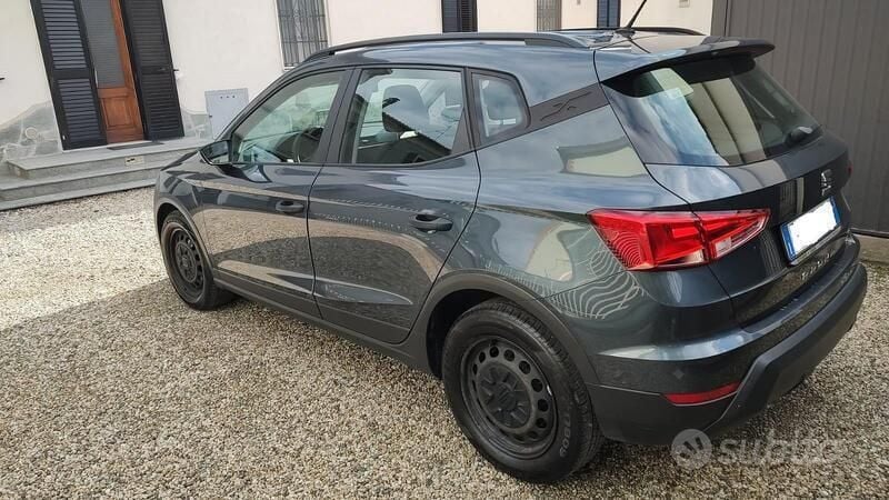 Usata Seat Arona 95 CV (69 kW) 2019 Grigio SUV