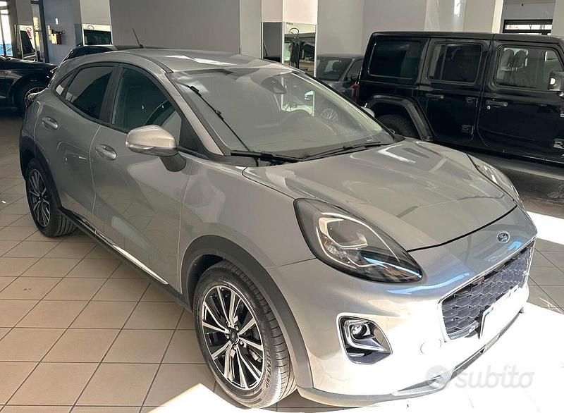 Usata Ford Puma Titanium S 120 CV (88 kW) 2020 Argento Berlina