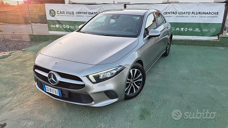 Usata Mercedes A180 Executive 116 CV (85 kW) 2020 Nero Berlina