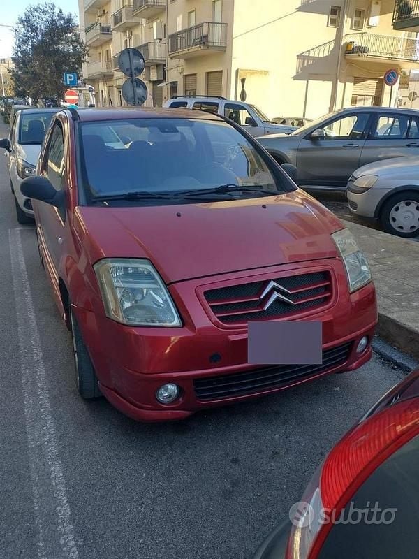 Usata Citroën C2 70 CV (51 kW) 2004 Rosso Utilitaria
