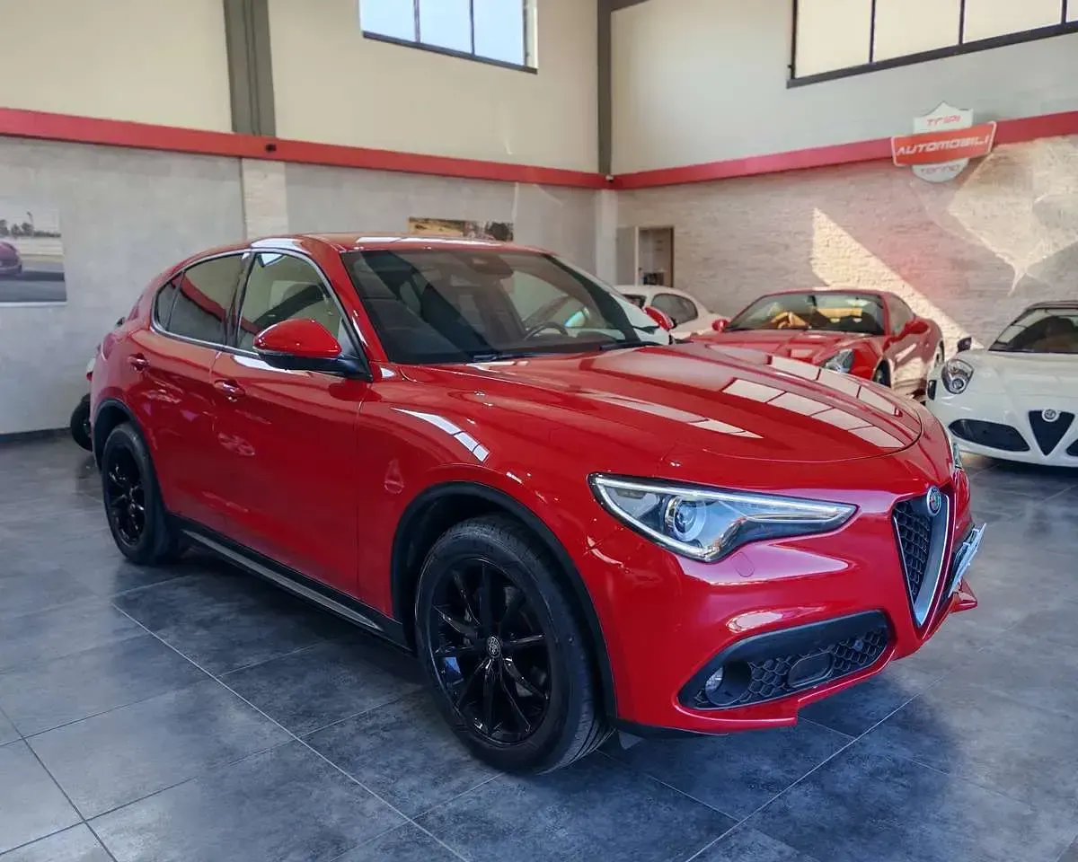 Usata Alfa Romeo Stelvio 190 CV (139 kW) 2022 Rosso alfa SUV