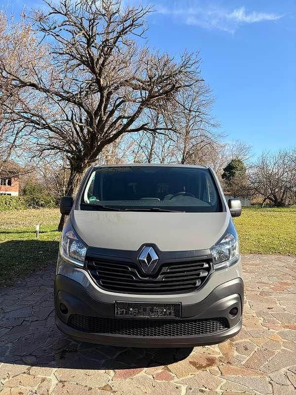 Usata Renault Trafic Expression 145 CV (106 kW) 2018 Grigio Monovolume