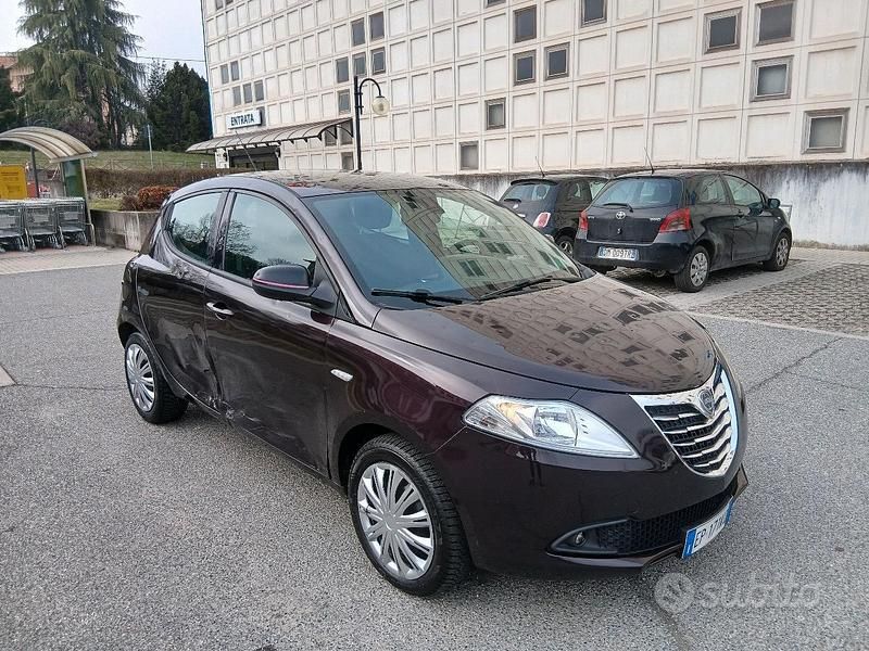 Usata Lancia Ypsilon 2013 Nero Utilitaria
