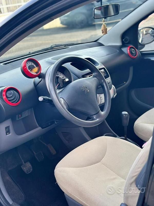 Usata Peugeot 107 68 CV (50 kW) 2007 Nero Utilitaria