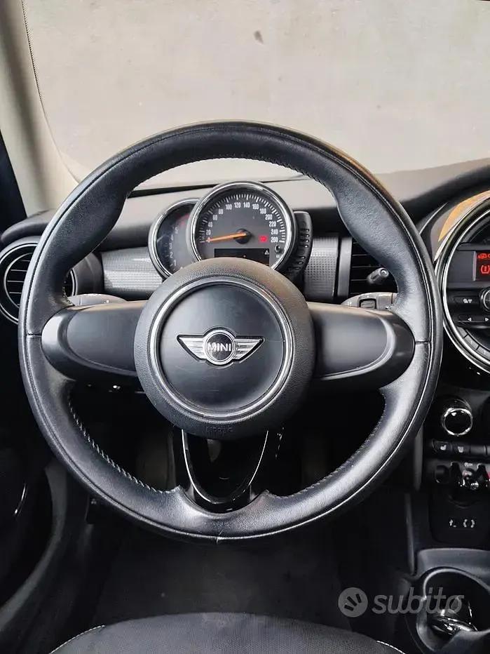 Usata Mini One D 95 CV (69 kW) 2017 Nero Utilitaria