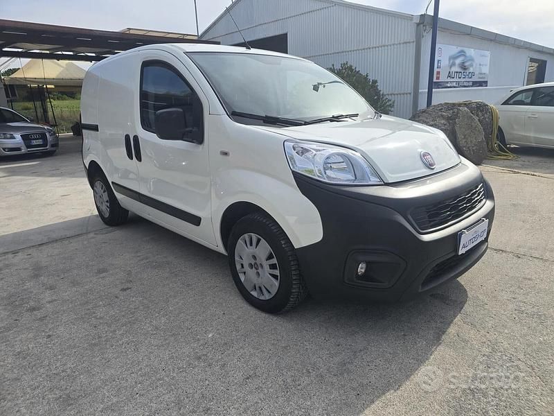 Usata Fiat Fiorino 80 CV (58 kW) 2018 Bianco Monovolume