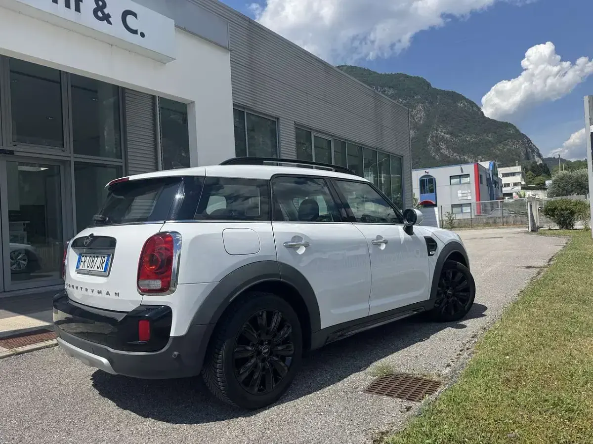 Usata Mini One D Countryman Hype 116 CV (85 kW) 2018 Bianco SUV
