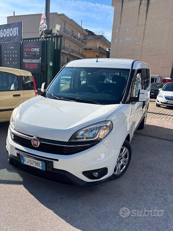 Usata Fiat Doblò 105 CV (77 kW) 2017 Bianco Monovolume
