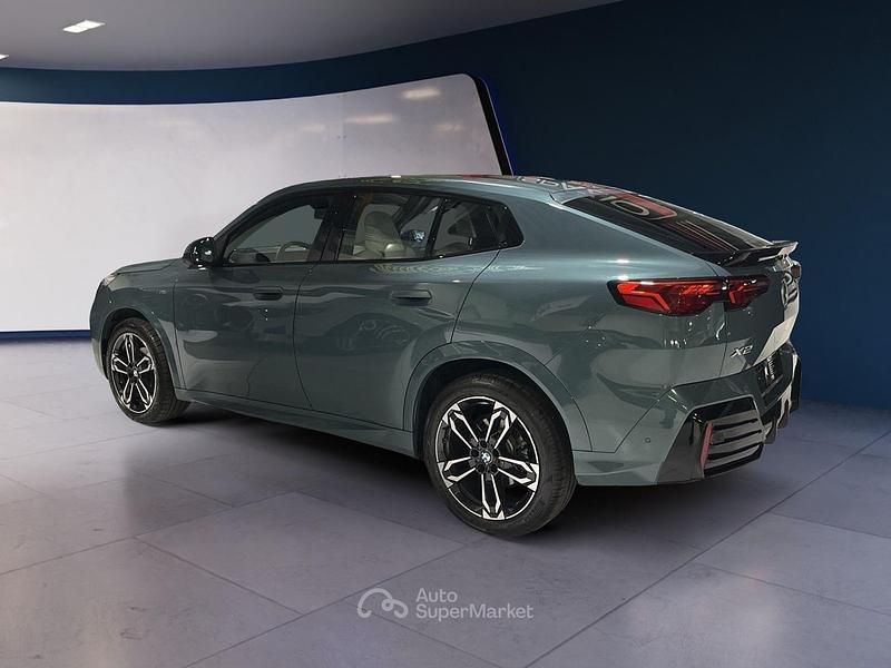 Usata BMW X2 Performance 163 CV (119 kW) 2025 Verde SUV