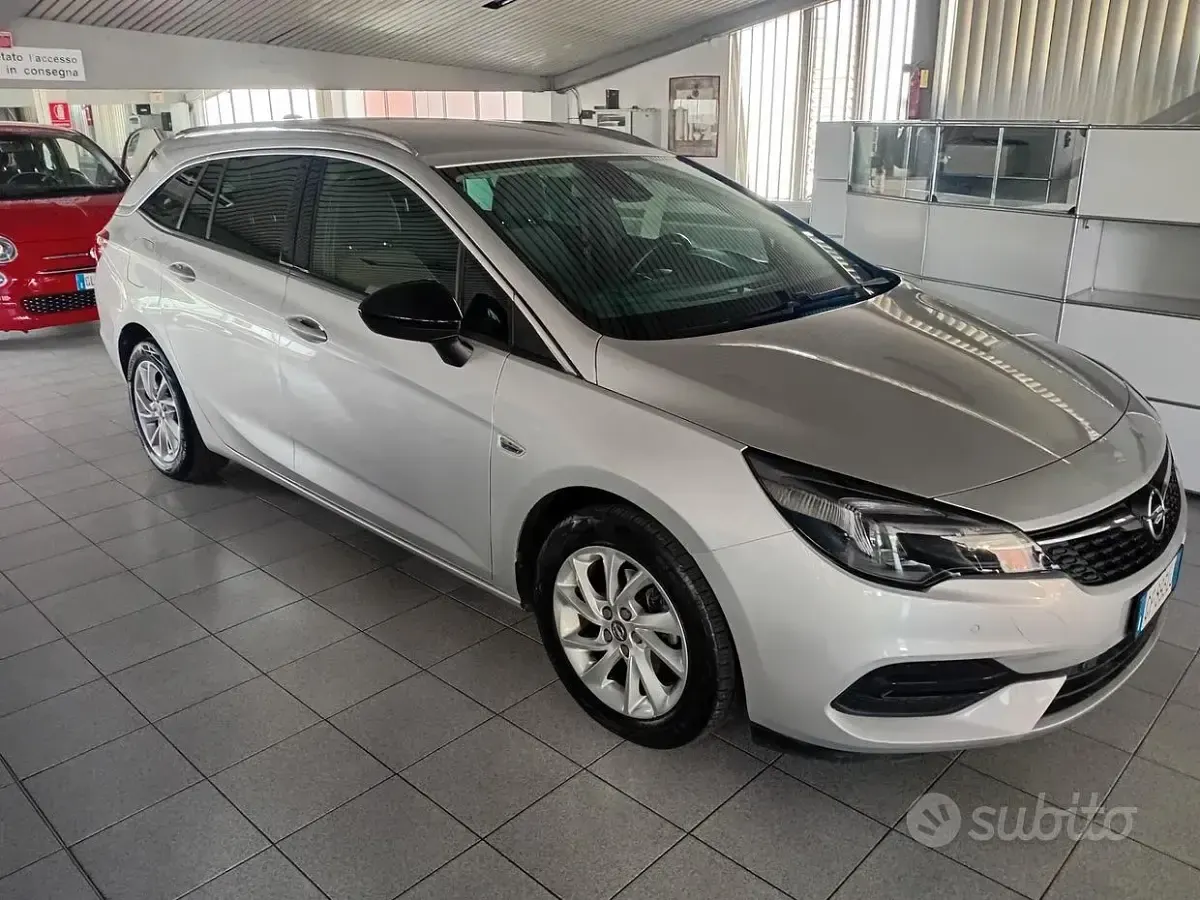 Käytetty Opel Astra S 122 HP (89 kW) 2021 Harmaa Farmari