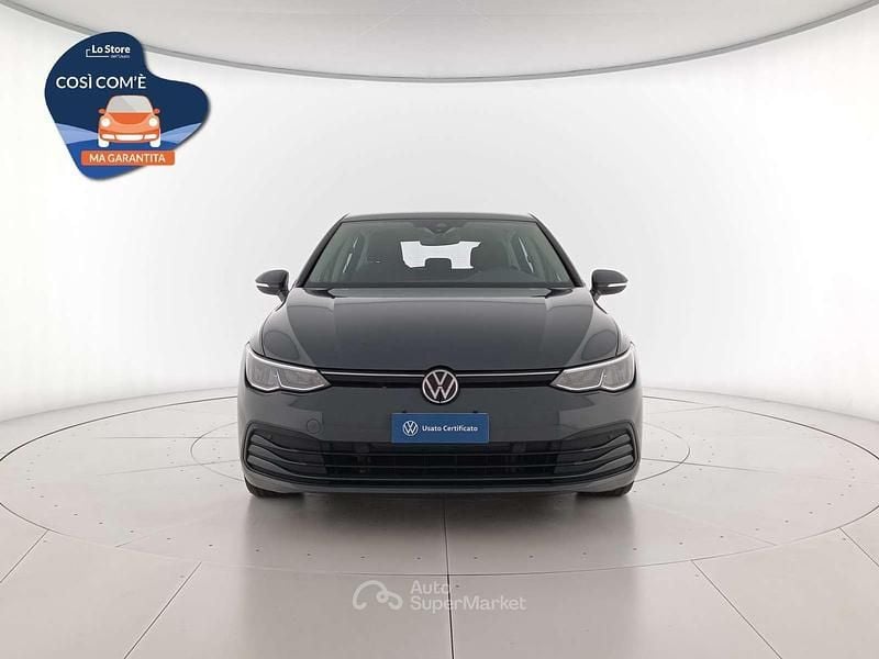 Usata VW Golf VIII Life 116 CV (85 kW) 2022 Dolphin grey metallizzato Berlina