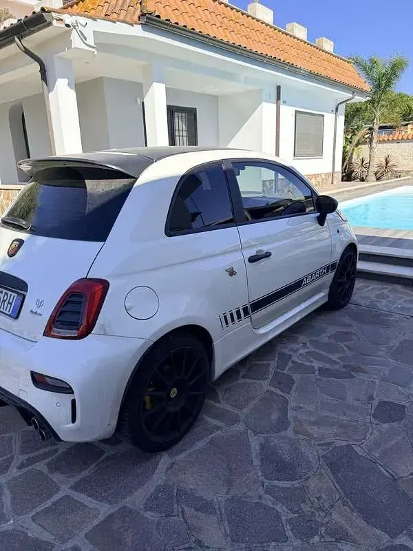 Usata Abarth 695 Turismo 179 CV (131 kW) 2023 Utilitaria