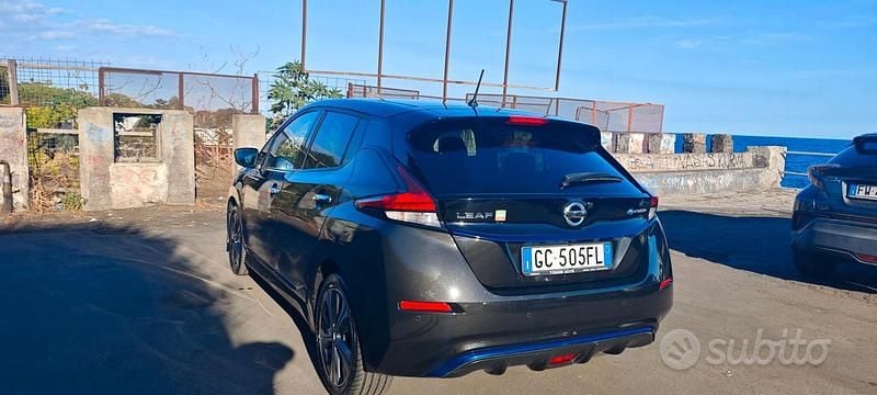 Usata Nissan Leaf N-Connecta 160 kW (218 CV) 2020 Nero Utilitaria