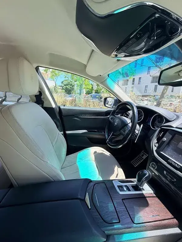Usata Maserati Ghibli 250 CV (183 kW) 2014 Blu/azzurro Berlina