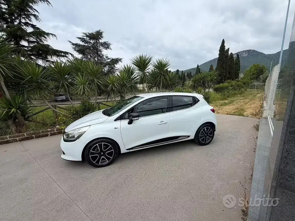 Usata Renault Clio IV 90 CV (66 kW) 2016 Berlina