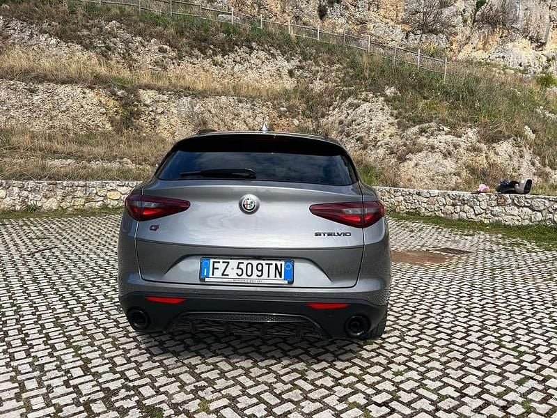 Usata Alfa Romeo Stelvio Tech Edition 209 CV (153 kW) 2019 SUV