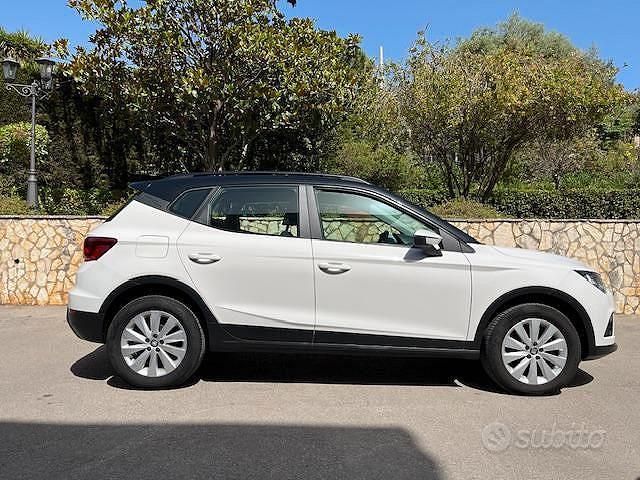Usata Seat Arona 95 CV (69 kW) 2019 Bianco SUV