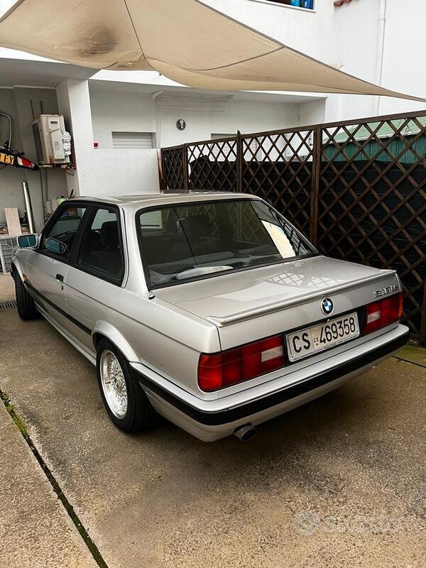 Usato 1990 BMW 318 1.8 Benzin 136 CV (16.500 €)