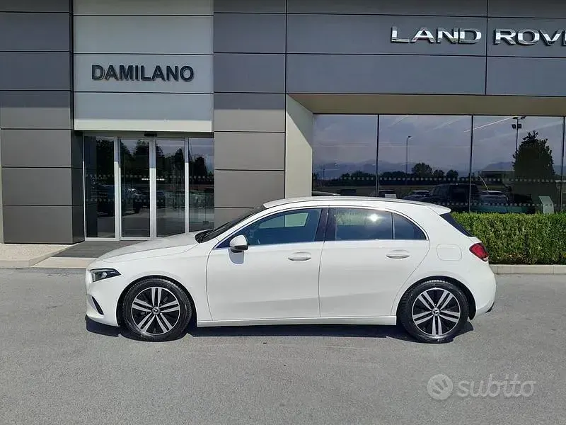 Usata Mercedes A180 116 CV (85 kW) 2022 Bianco Berlina