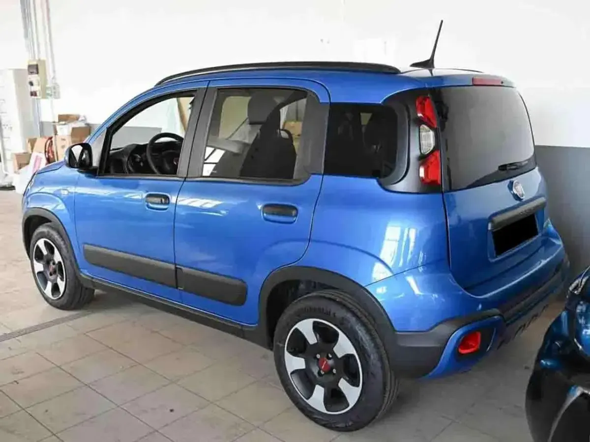 Usata Fiat Panda Cross Cross 69 CV (50 kW) 2023 Blu Utilitaria
