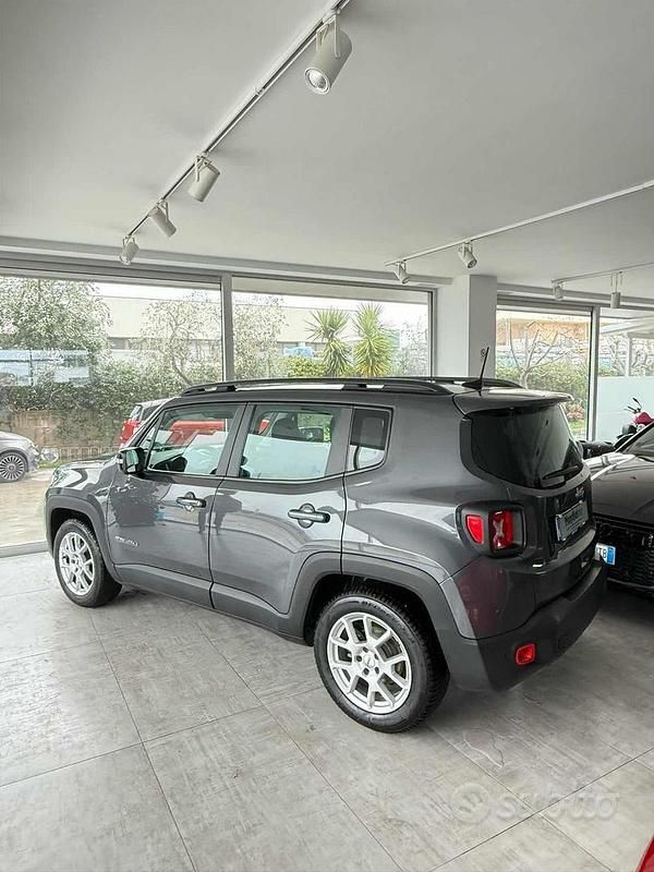 Usata Jeep Renegade Limited 131 CV (96 kW) 2024 Grigio SUV