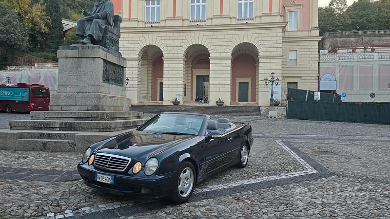 Usata Mercedes CLK230 Avantgarde 197 CV (144 kW) 2001 Blu Cabrio