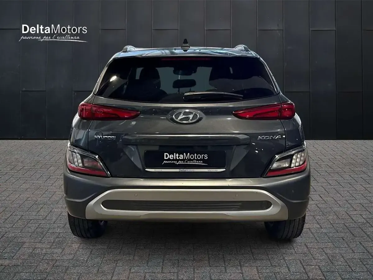 Usata Hyundai Kona 120 CV (88 kW) 2022 Grigio SUV