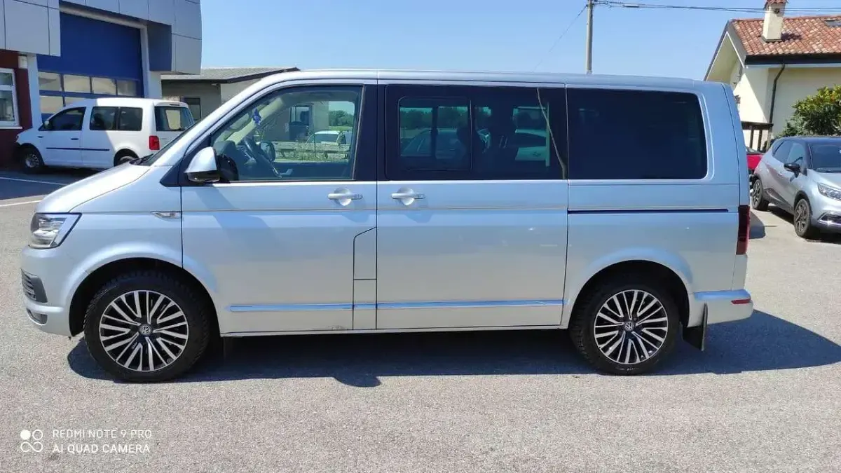 Usata VW Multivan Highline 204 CV (150 kW) 2018 Argento Monovolume
