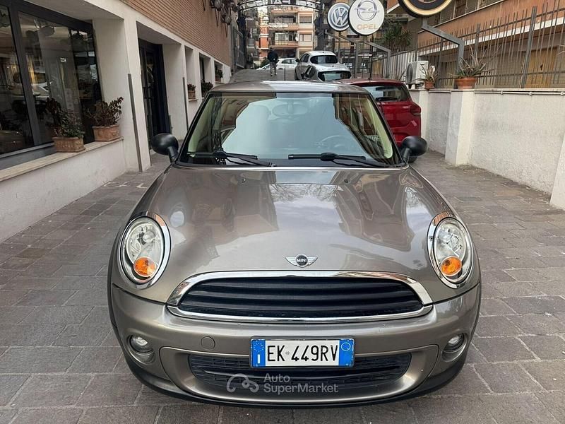 Usata Mini Cooper Hype 75 CV (55 kW) 2012 Gray Utilitaria