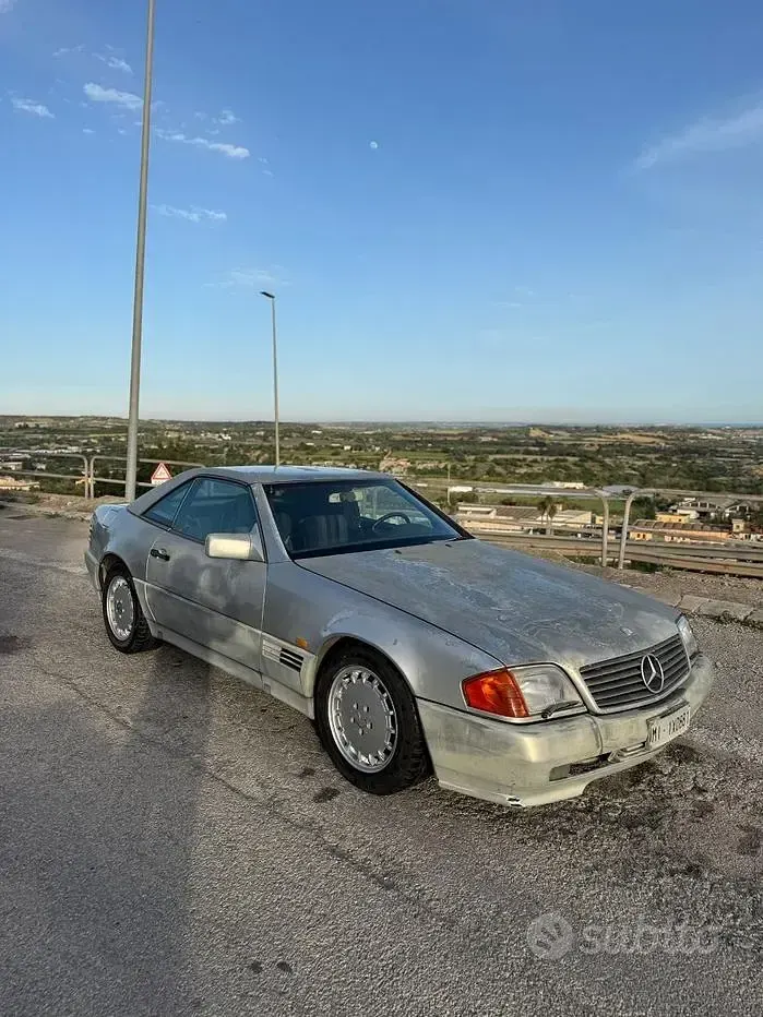 Usata Mercedes SL500 333 CV (244 kW) 1989 Grigio Cabrio