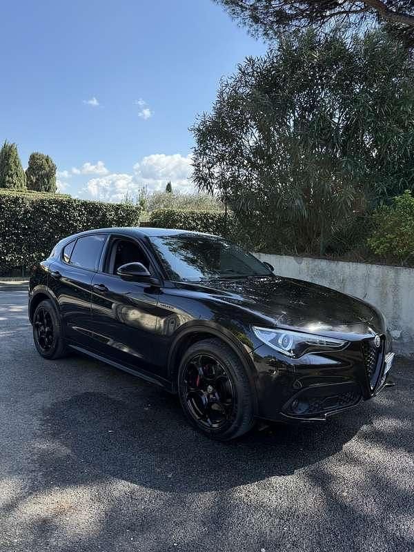 Usata Alfa Romeo Stelvio Sprint 160 CV (117 kW) 2019 SUV