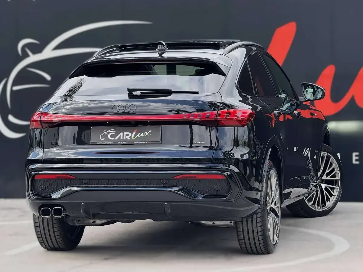 Nuova Audi Q5 Sportback S-line plus 204 CV (150 kW) 2026 Nero mythos met SUV