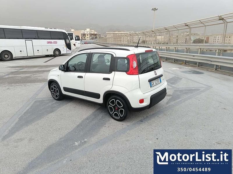Usata Fiat Panda City Life 69 CV (50 kW) 2021 Bianco Utilitaria