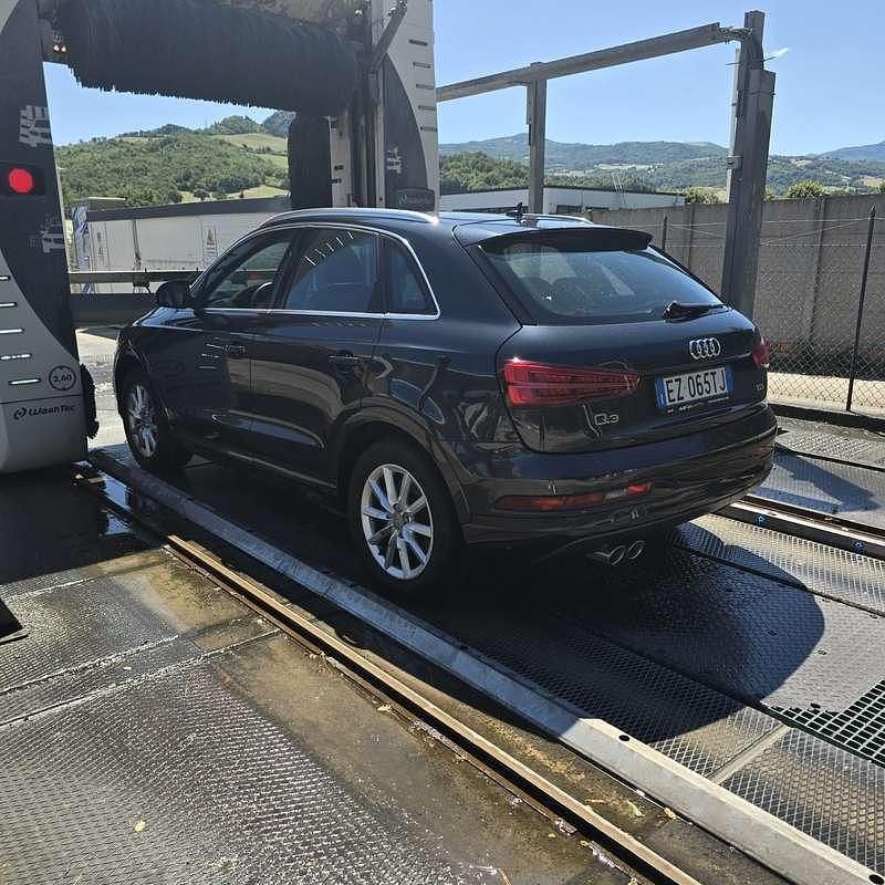Usata Audi Q3 Ambiente 120 CV (88 kW) 2015 SUV