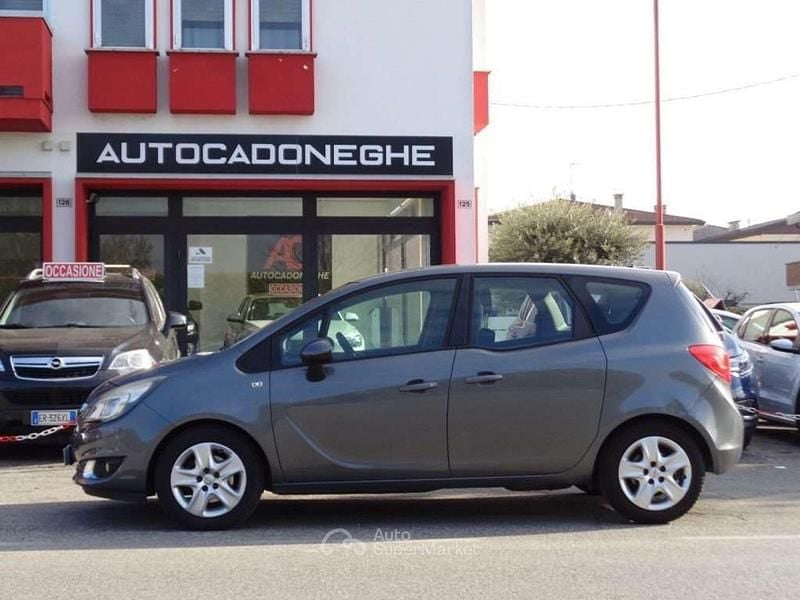 Usata Opel Meriva 101 CV (74 kW) 2016 Grigio Monovolume