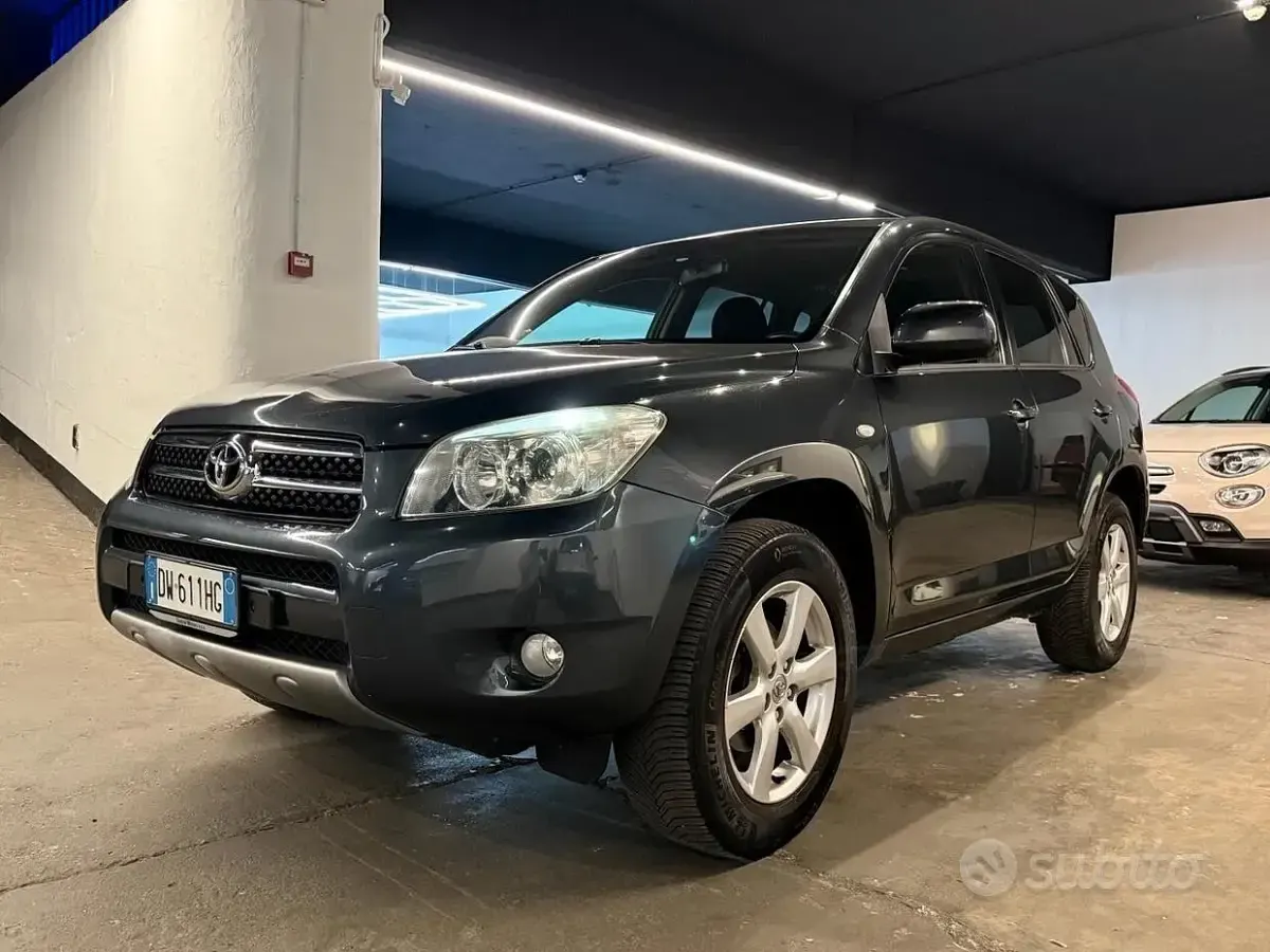 Usata Toyota RAV4 Sol 158 CV (116 kW) 2009 SUV