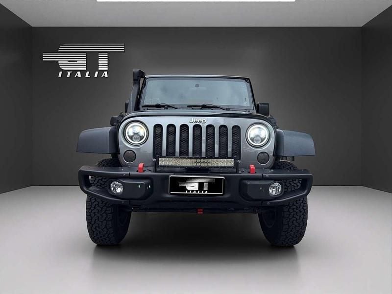 Usata Jeep Wrangler Sahara 200 CV (147 kW) 2013 Nero SUV