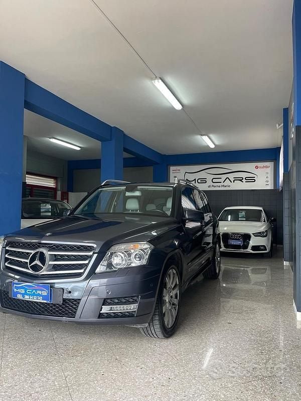 Usata Mercedes GLK200 170 CV (125 kW) 2012 Grigio SUV