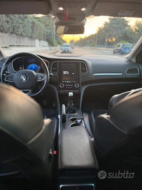 Usata Renault Mégane GrandTour 110 CV (80 kW) 2016 Blu Station wagon