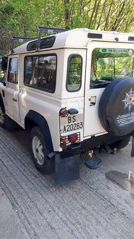 Usata Land Rover Defender 86 CV (63 kW) 1988 SUV