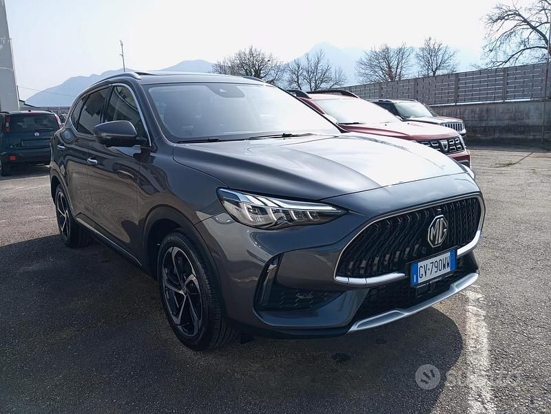 Usata MG HS Luxury 161 CV (118 kW) 2024 Grigio SUV