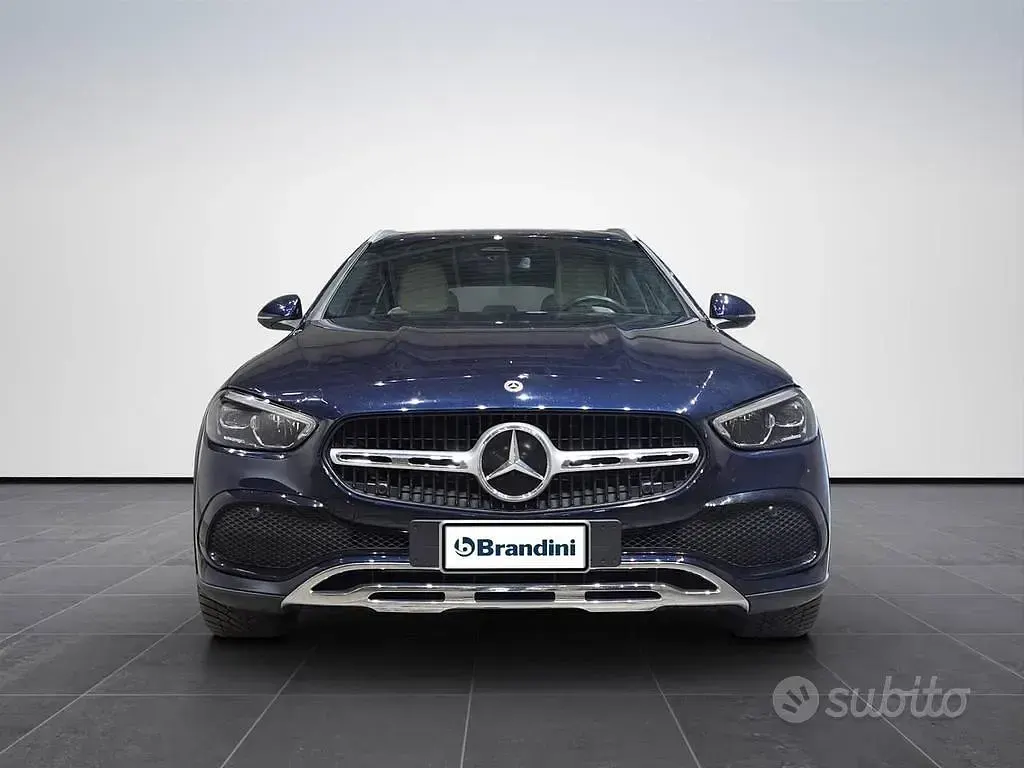 Usata Mercedes C220 Premium 200 CV (147 kW) 2022 Blu Station wagon
