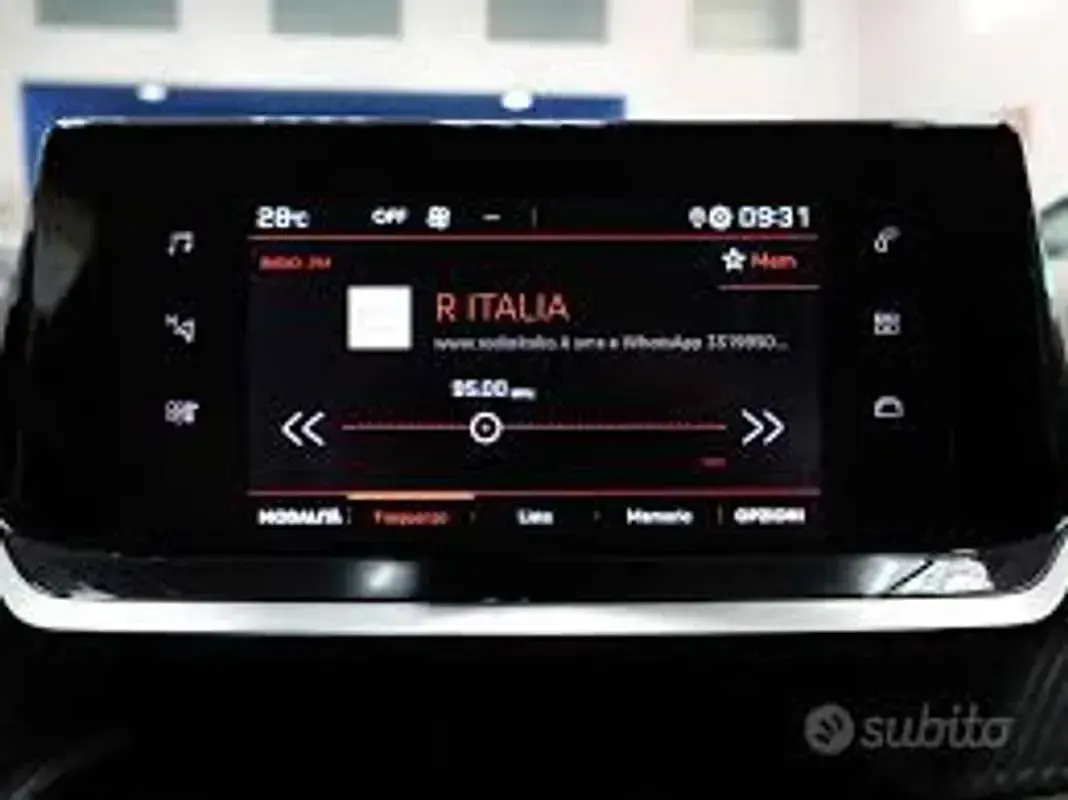 Usata Peugeot 2008 Allure 110 CV (80 kW) 2021 Nero SUV