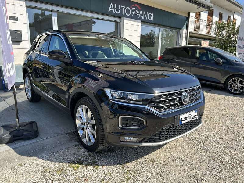 Usata VW T-Roc Advance 150 CV (110 kW) 2019 Nero SUV