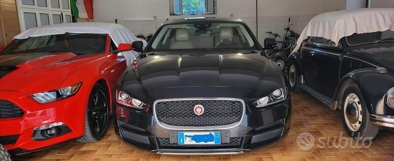 Usata Jaguar XE 163 CV (119 kW) 2019 Nero Berlina