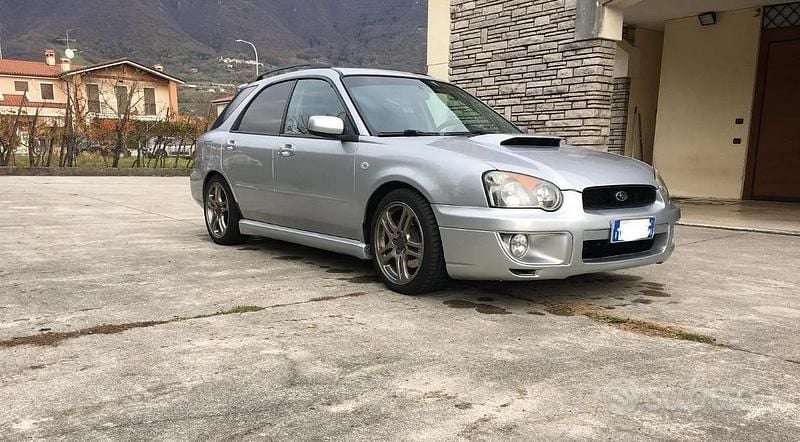 Usata Subaru Impreza 2005 Grigio Station wagon