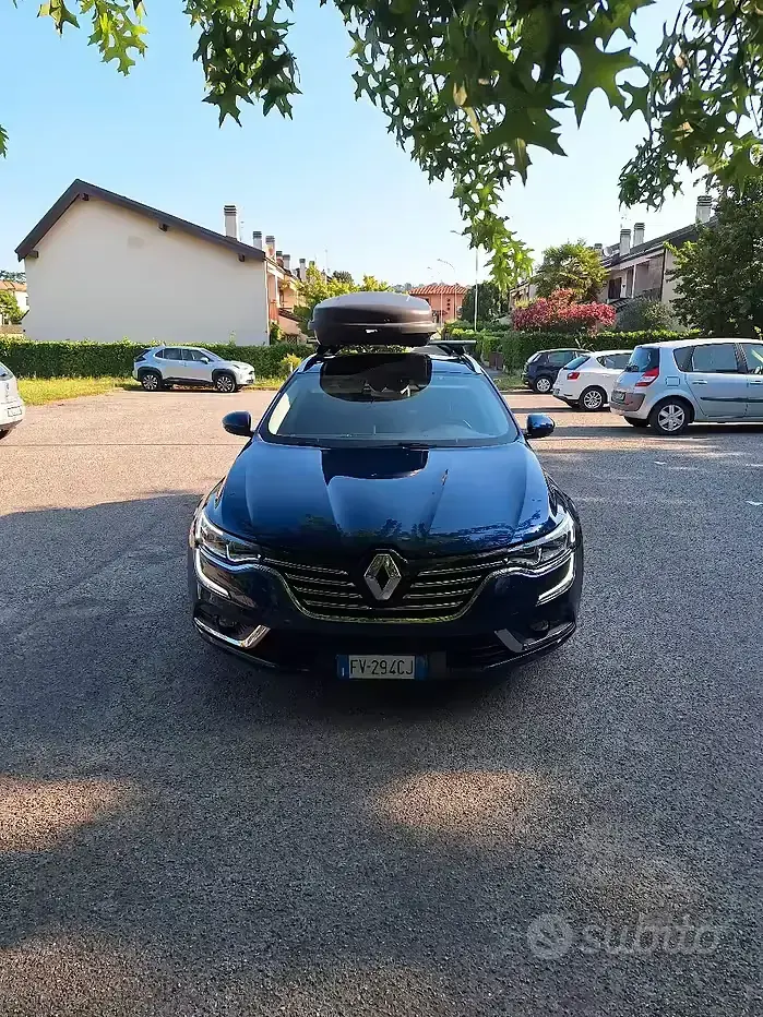 Usata Renault Talisman 131 CV (96 kW) 2018 Bluazzurro Station wagon